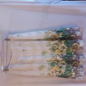 Metro Wear Women's Full Pleted White Floral Midi Skirt XL